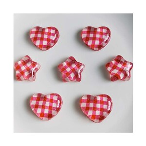 Lindos cabujones de resina de invierno con parte posterior plana y corazón a cuadros rojos para hacer joyas, manualidades hechas a mano, materiales y dijes de slime
