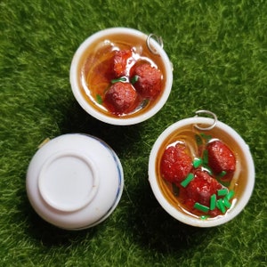 50/100PCS 3D comida japonesa Ramen tigela encantos com um anel para brinco chaveiro fazendo