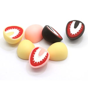Nouveauté Design Drôle Résine Fraise Chocolat Oeuf 3D Ornement pour Porte-Clés Faire Noël Candy Food Play