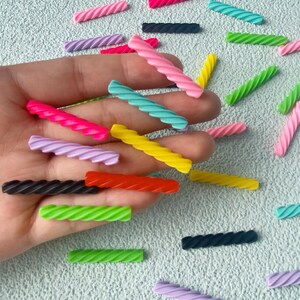 34 mm Länge 3D Kawaii Rot Lollipop Süßigkeiten Harz Miniatur Sammelalbum Verschönerung DIY Telefon Dekoration