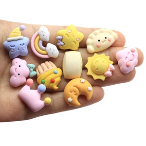 Kawaii Cartoon Star Moon Fake Food Resin Cabochon Flatback Scrapbooking Craft DIY Accessoires de cheveux Phone Case Décoration