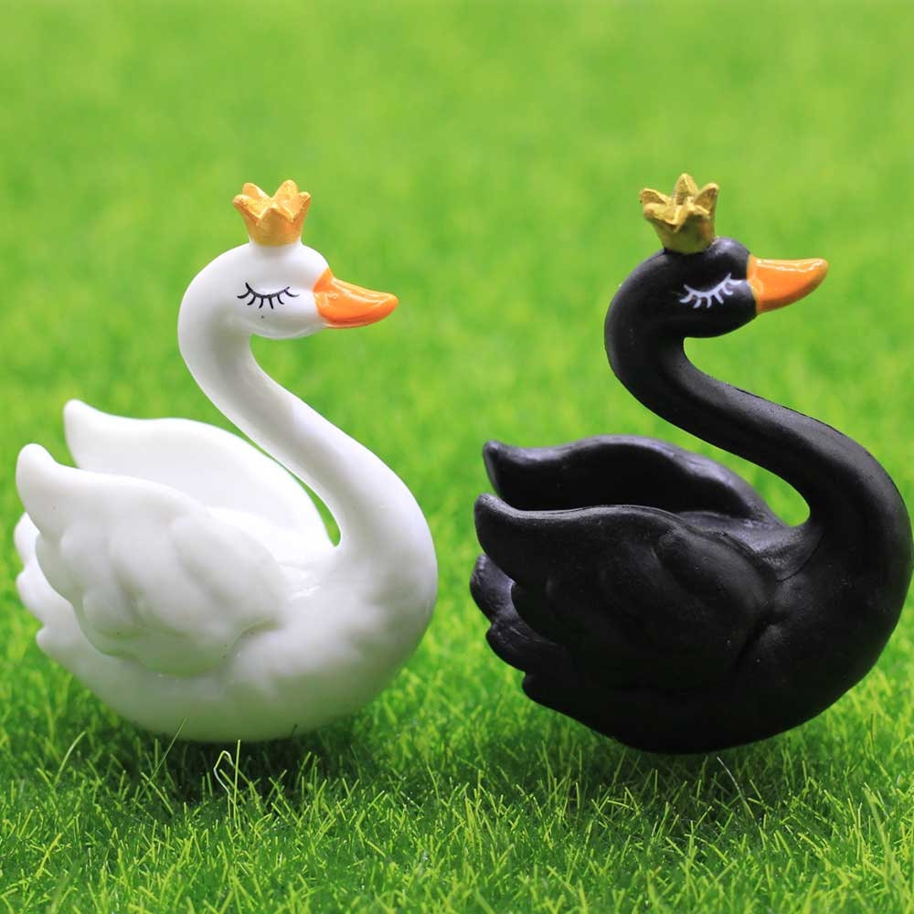 3D Crown Black Swan Plastic Animal Small Statue Little Figurine