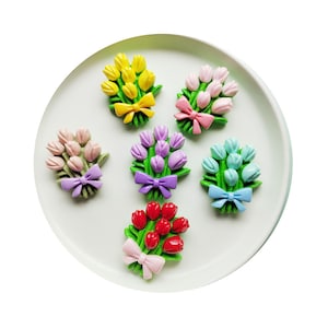 Bunte Harz Kawaii Tulpe Blume Flatback 3D Cartoon Sammelalbum DIY Zubehör Decor Figurine Haarschmuck Handwerk