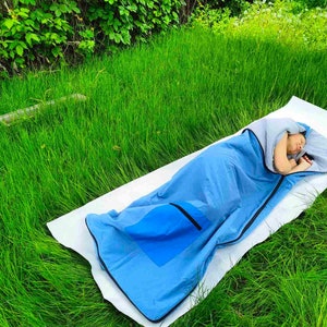Explore Comfort: Lightweight and Breathable Summer Sleeping Bag with Versatile Features!