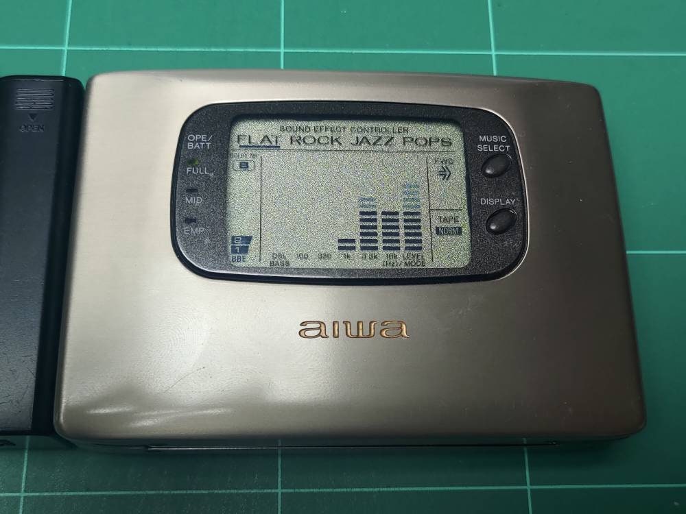 Aiwa HS-PX1000 Titanium Body Walkman Portable Cassette Aiwa HS-PX1000 Titanium Body Walkman Portable Cassette