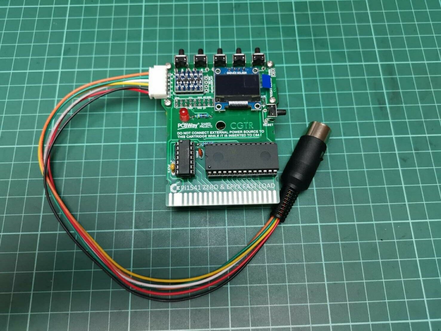 な il_fullxfull.3061049221_cvb9.jpg