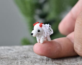 Micro Crochet Maltese Dog: Tiny Dollhouse Miniature