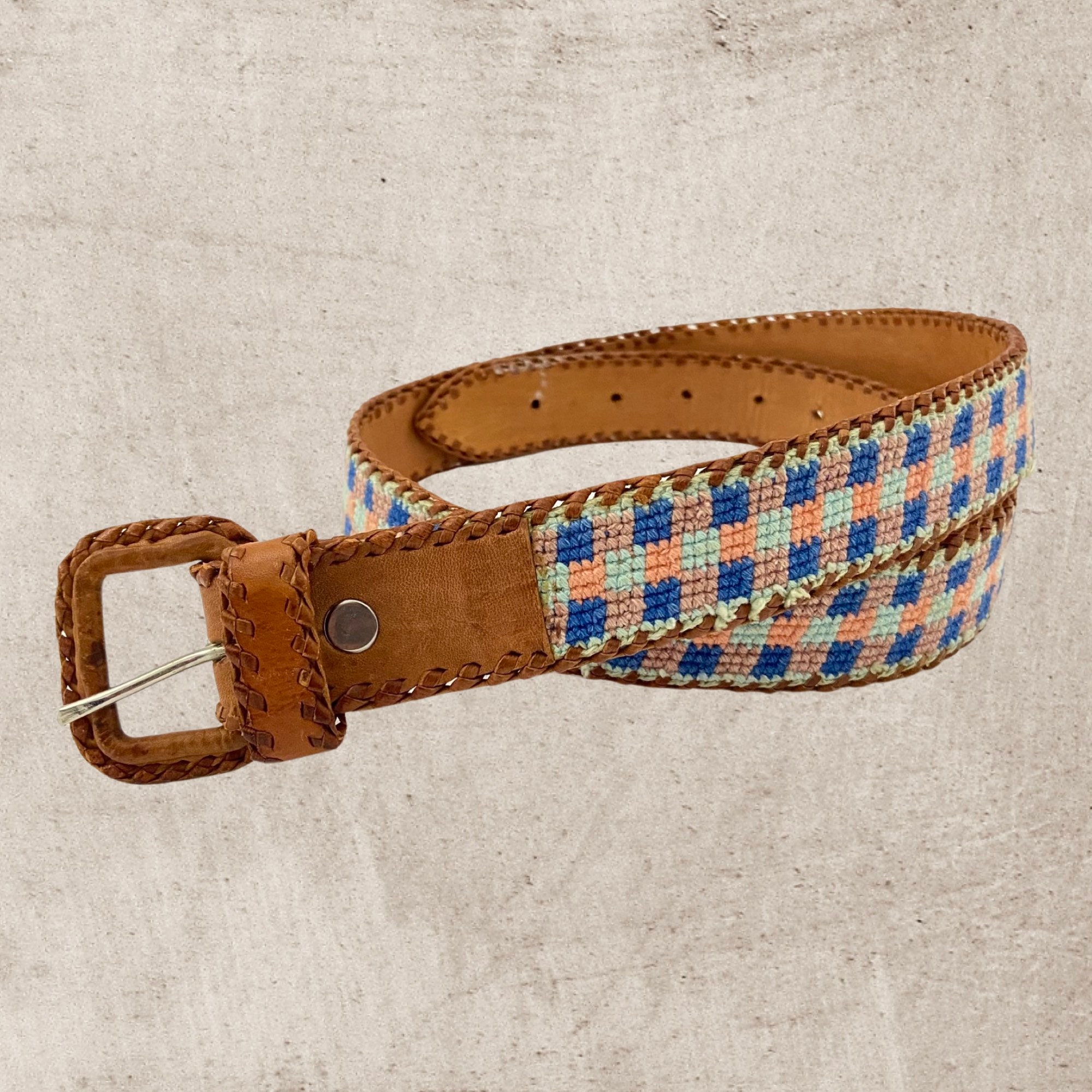 Vntg 70s Southwestern Bohemian Handmade Tan Leather & Beaded Womens Belt Handmade Beaded Full Grain Leather Belt: Western Rodeo Style  main image 4