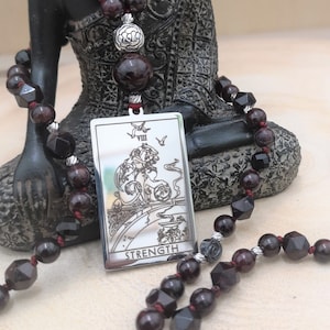 Mala Garnet ~ The Force, Major Arcanum of the Tarot of Marseille ~ True Gemstones ~ Necklace, necklace, Japamala, Women&#39;s Jewel