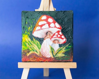 Small Fly Agaric Oil Painting – Mini Mushroom Art – Hand-Painted Nature Decor – Original Tiny Wall Artwork
