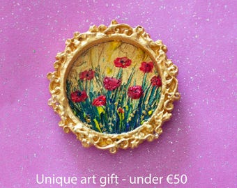 Mini Poppy Oil Painting – Round Floral Artwork in Gold Frame – 1.77" Hand-Painted Canvas – Nature-Inspired Gift – Tiny Wall Art