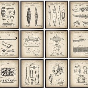 Puede incluir: Un conjunto de 12 ilustraciones vintage en blanco y negro de diseños de canoas. Las ilustraciones están en el estilo de los dibujos de patentes de EE. UU. y presentan varios diseños de canoas, incluyendo una canoa de madera tradicional, una canoa con un marco de metal y una canoa con una cubierta de lona. Las ilustraciones están sobre un fondo beige.