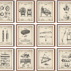 Puede incluir: Un conjunto de 12 ilustraciones vintage en blanco y negro de herramientas y equipos de cocina. Las ilustraciones están en el estilo de los dibujos de patentes y presentan el texto "United States Patent Office".