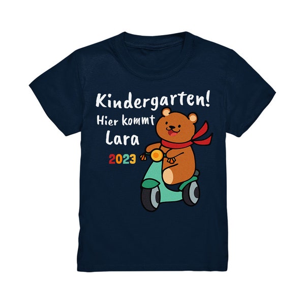 Kindergarten 2023 T-Shirt Anfang Start Bär Kindergartenkind Kita Shirt Outfit Geschenk Name Personalisiert Jungs Jungen Mädchen Wunschname