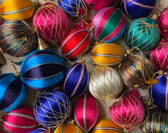 Silk Thread Fabric Christmas Tree Ornaments Balls Handmade Silk Thread Tree Balls Christmas Toys Decoration New years gifting  (set of 4)