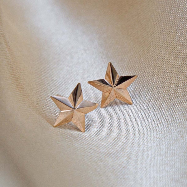 9ct Yellow Gold Star Stud Earrings