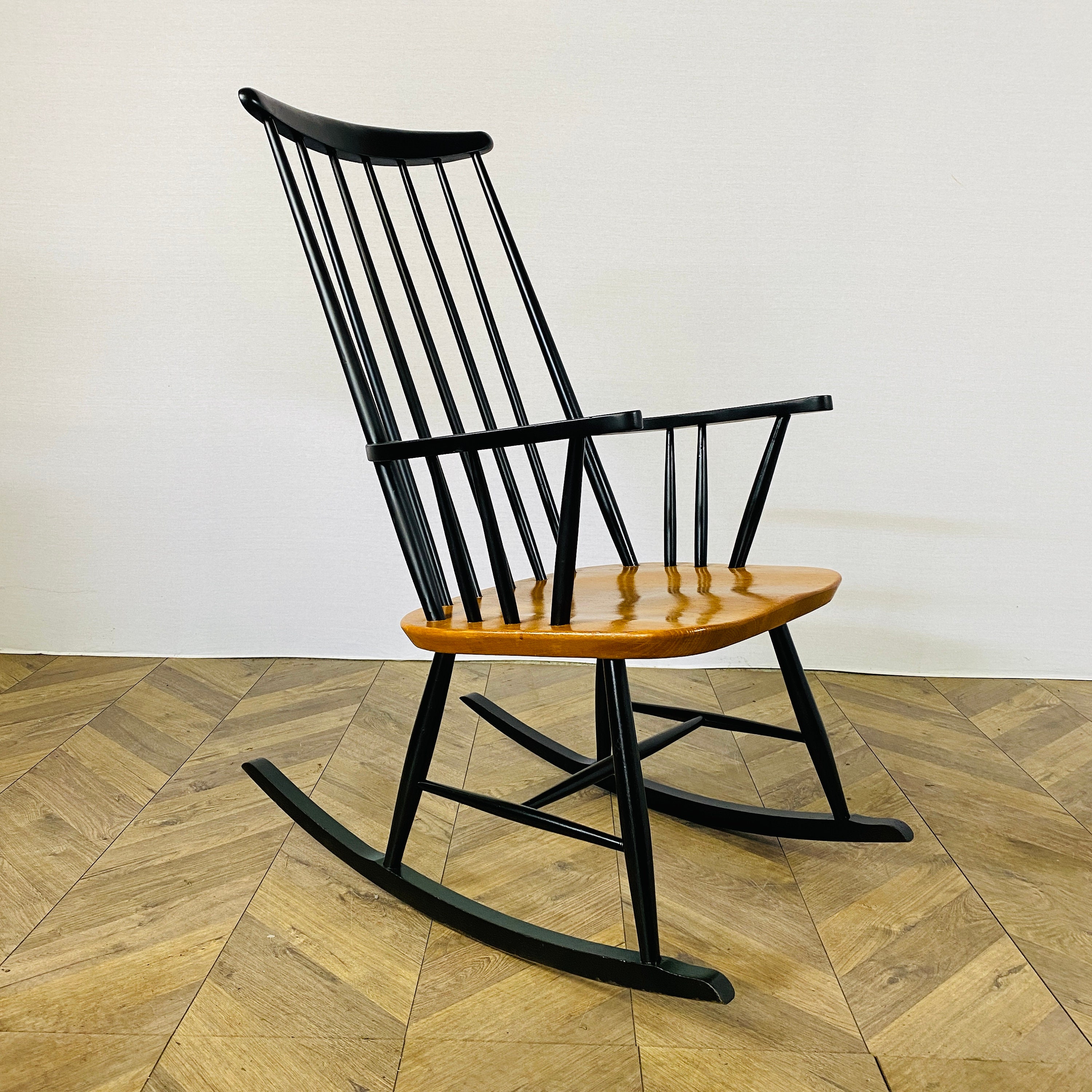 bespotten Makkelijk te begrijpen Barcelona Mid-century Rocking Chair by Ilmari Tapiovaara for Asko 1950s - Etsy