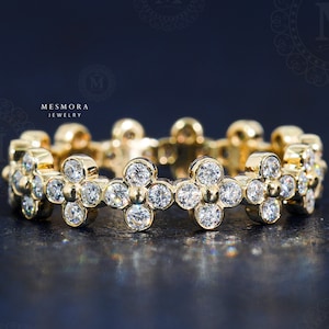 Flower Ring Bezel Set Moissanite Band Unique Flower Shape Nature Wedding Band Diamond Full Eternity Band Promise Ring Vintage Wedding Band