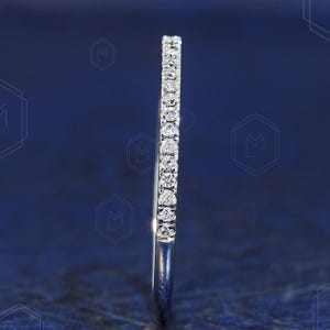 Half Eternity Micro Pave Diamant Band in 14K / 18K Solid Gelbgold Jubiläumsband Passendes Band Moissanit BandHochzeitsgeschenke