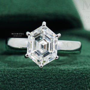 3 CT Hexagon Cut Moissanite Engagement Ring Rose Gold Hexagon Diamond Cluster Engagement Ring Wedding Ring Minimalist Bridal Proposal Ring