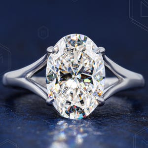 2.25 CT Solid Gold Split Shank Oval Cut Moissanite Engagement Ring Solitaire Promise Ring Minimalist Proposal Ring Birthday Gift for Wife