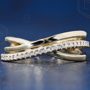 Moissanite Wedding Band 14K Solid Gold Cross over Band Delicate Gold Chunky Ring Dainty Band moissanite Diamond Wedding Band X Shape Ring