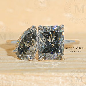 Toi Et Moi Ring Toi Et Moi Moissanite Engagement Ring Double Stone Ring Two Stone Ring Radiant Cut Ring Pear Ring Toi Et Moi Promise Ring