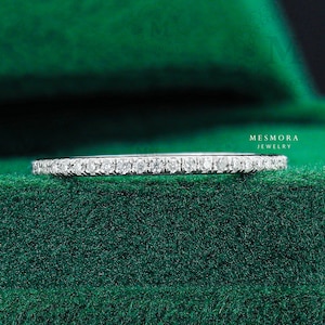 1 mm micro effenen Eternity Moissanite diamanten band in 14K massief goud micro effenen trouwring volledige Eternity ring bijpassende band cadeau voor haar