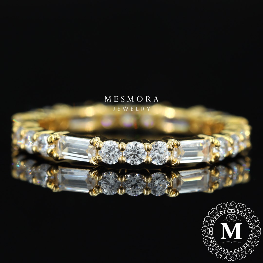 14K Solid Gold Baguette and Round Colorless Moissanite Wedding Band ...