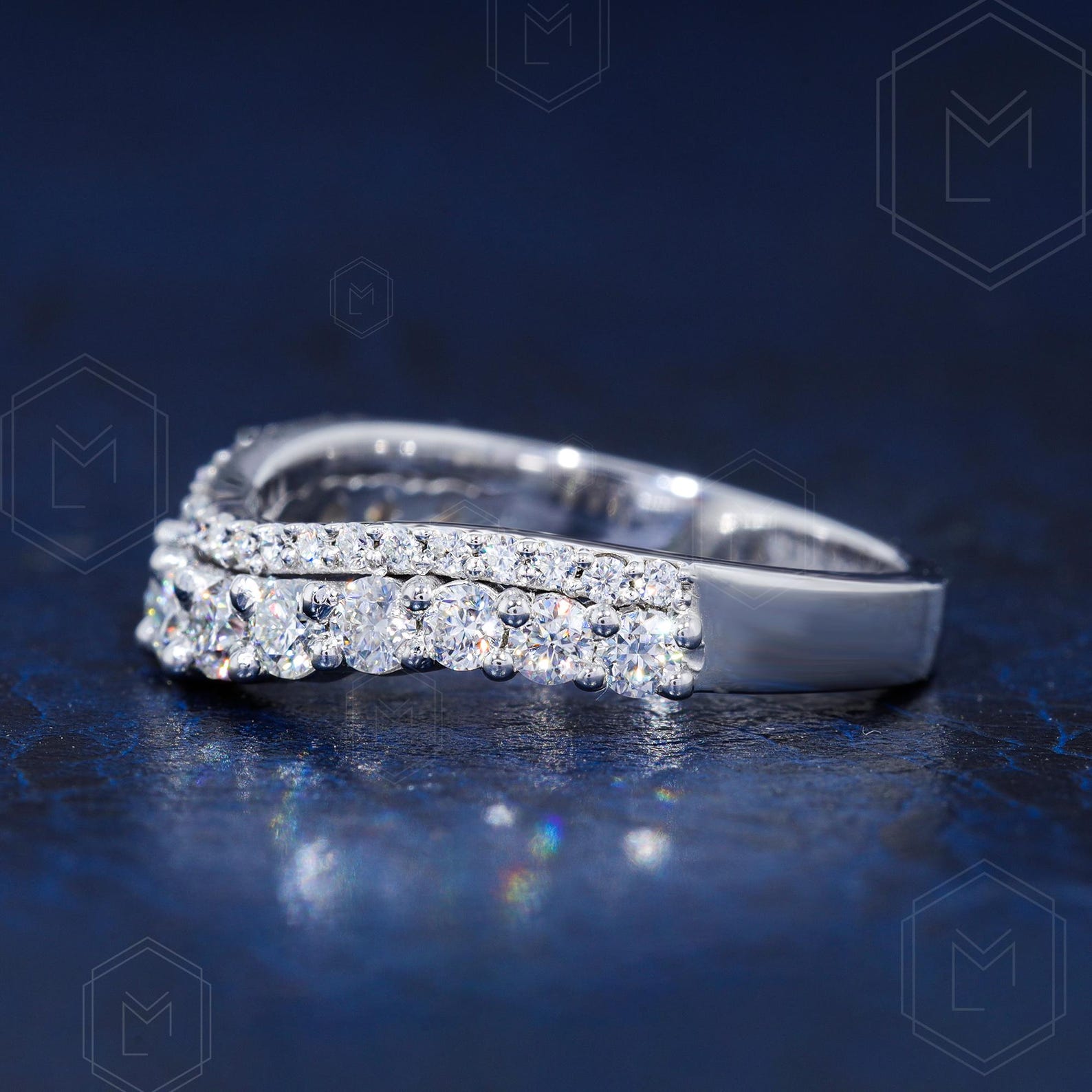 Crown Curved Set 1.15 TW Round Brilliant Colorless Moissanite Wedding ...