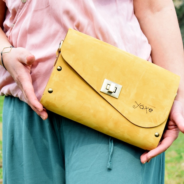 Wood leather bag yellow handcrafted bag. Crossbody women bag with olive wood. Durable bag from wooden leather bag for everyday clutch bag