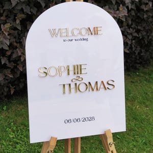 Wedding Welcome arched Sign,Acrylic Wedding Sign,Personalized Welcome Sign, Wedding Reception Signage, Wedding decor 3D gold names lettering