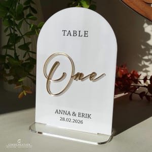Numeri da tavolo ad arco in acrilico, decorazioni da tavolo per matrimoni in oro