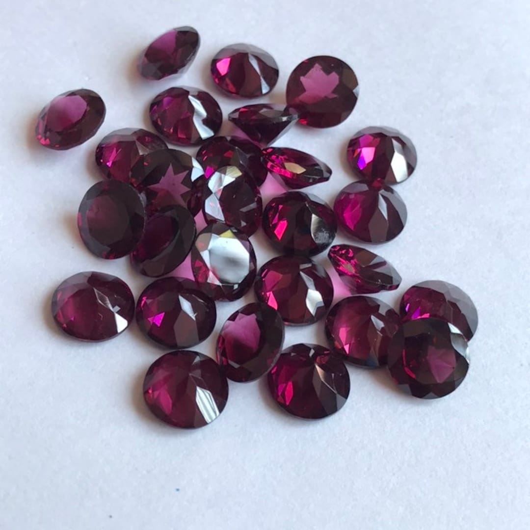 Natural 8mm Rhodolite Faceted Round Cut Gemstone Top VS Quality