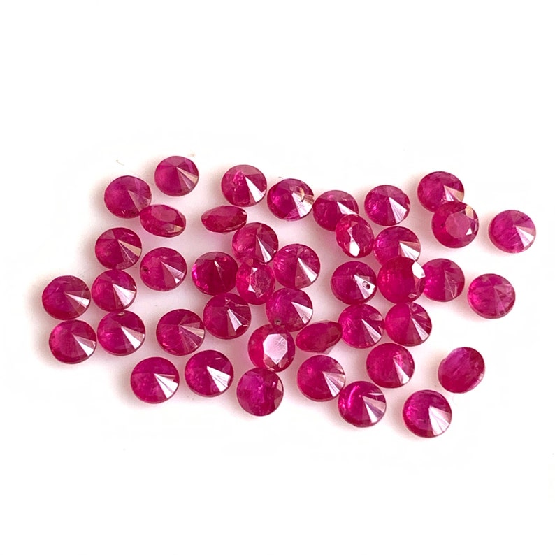 Price Per Lot 10 Pcs 4mm Natural Ruby Diamond Cut Round Top AAA Quality Loose Ruby Round