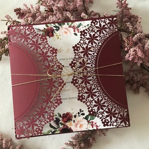 Invitation de mariage avec des fleurs Invitations Florales Mariage élégant bordeaux découpé au laser Anniversaire Baptême Floral
