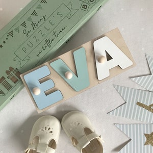 Puzzle de nom en bois personnalisé avec des chevilles cadeau de jouet éducatif pour bébé Noël
