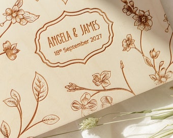 Personalized guestbook in natural wood with engraving