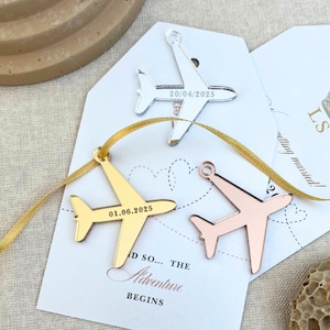 Pendentifs Avion Personnalisés en Acrylique Miroir - Or, Or Rose, Argent | Mariage Voyage, Étiquettes Invitations Passeport