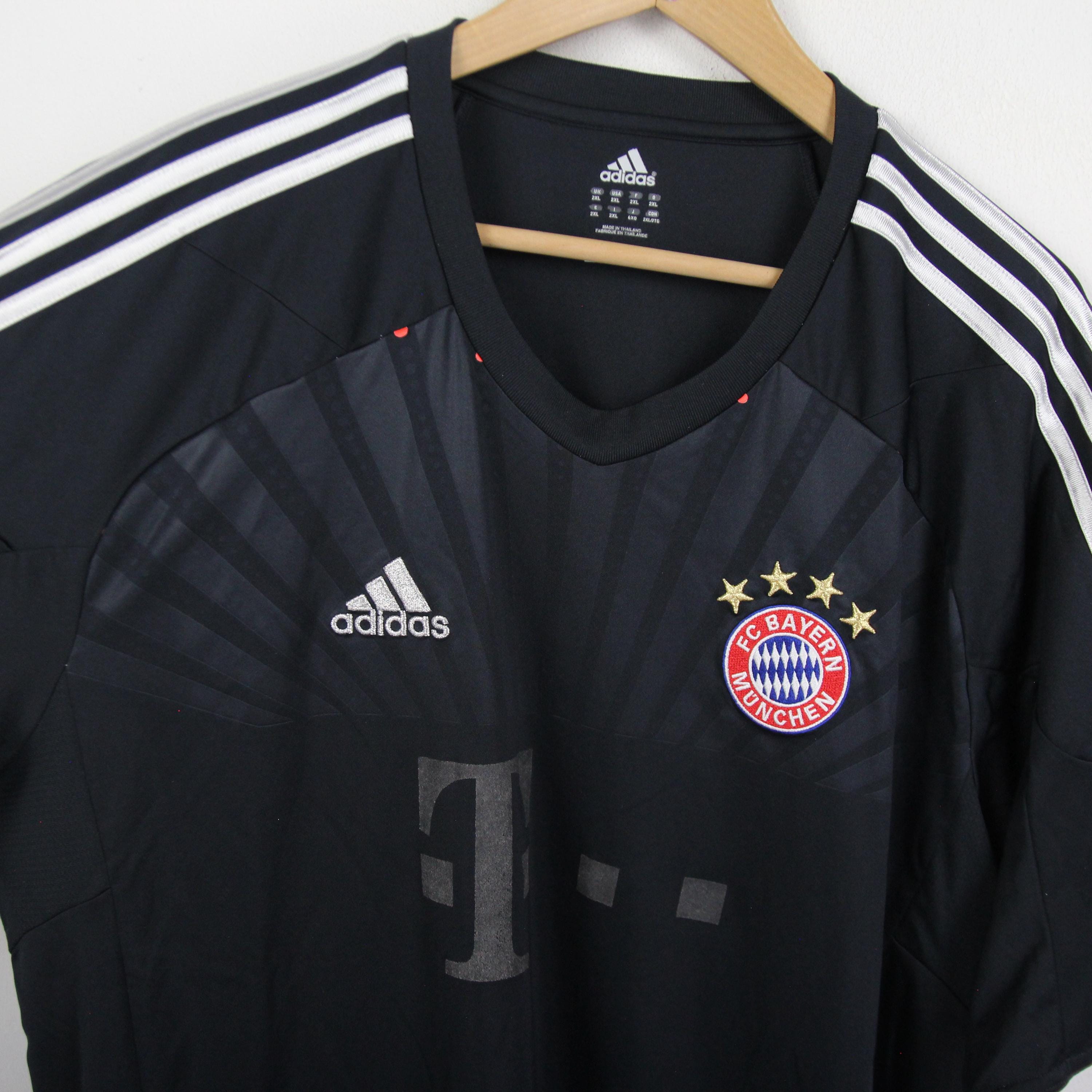 Maillot Bayern Munich 2012/2013 - Joueur USAMI (Japon) - Taille L - Authentique Adidas Neuf