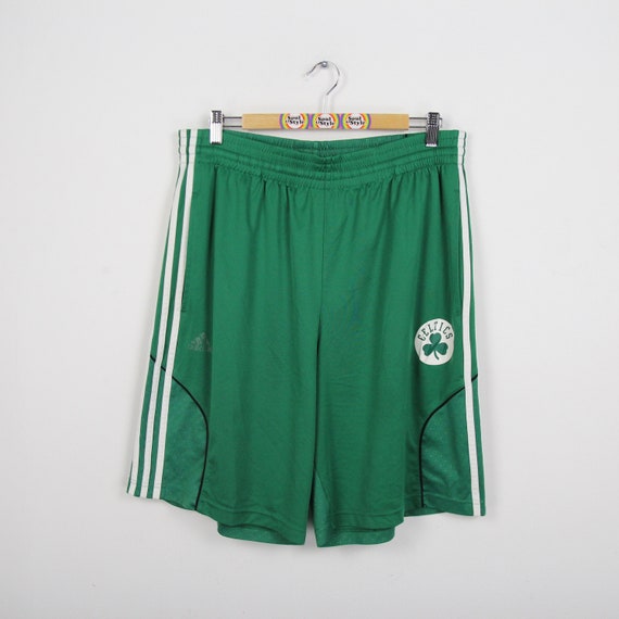Short sports best sale trousers