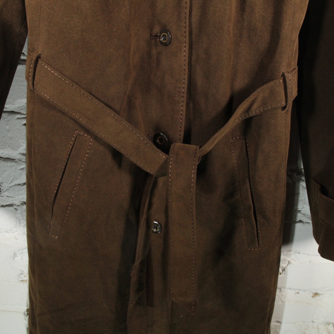 Vintage Trenchcoat Kunstleder Mantel Size M-L (Damengröße), foto 3 di 5