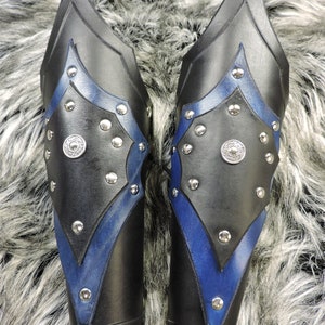 Dark Elven Bracer, Gothic Leather Bracers, Leather armor for LARP, Cosplay and Renaissance Faires