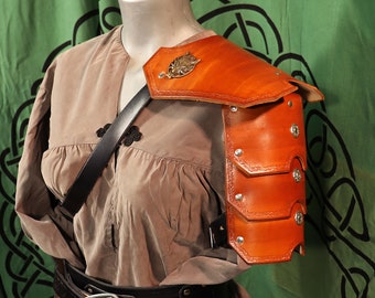 Rogue Leather Pauldron, Shoulder Armor, SCA, LARP, Cosplay, Renaissance faire, Costume Leather Shoulder Armor