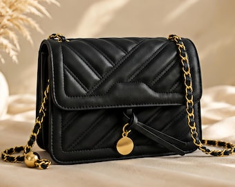 Sale! AS IS! Women's Black leather cross body handbag purse adjustable chain shoulder strap with golden ball adjuster