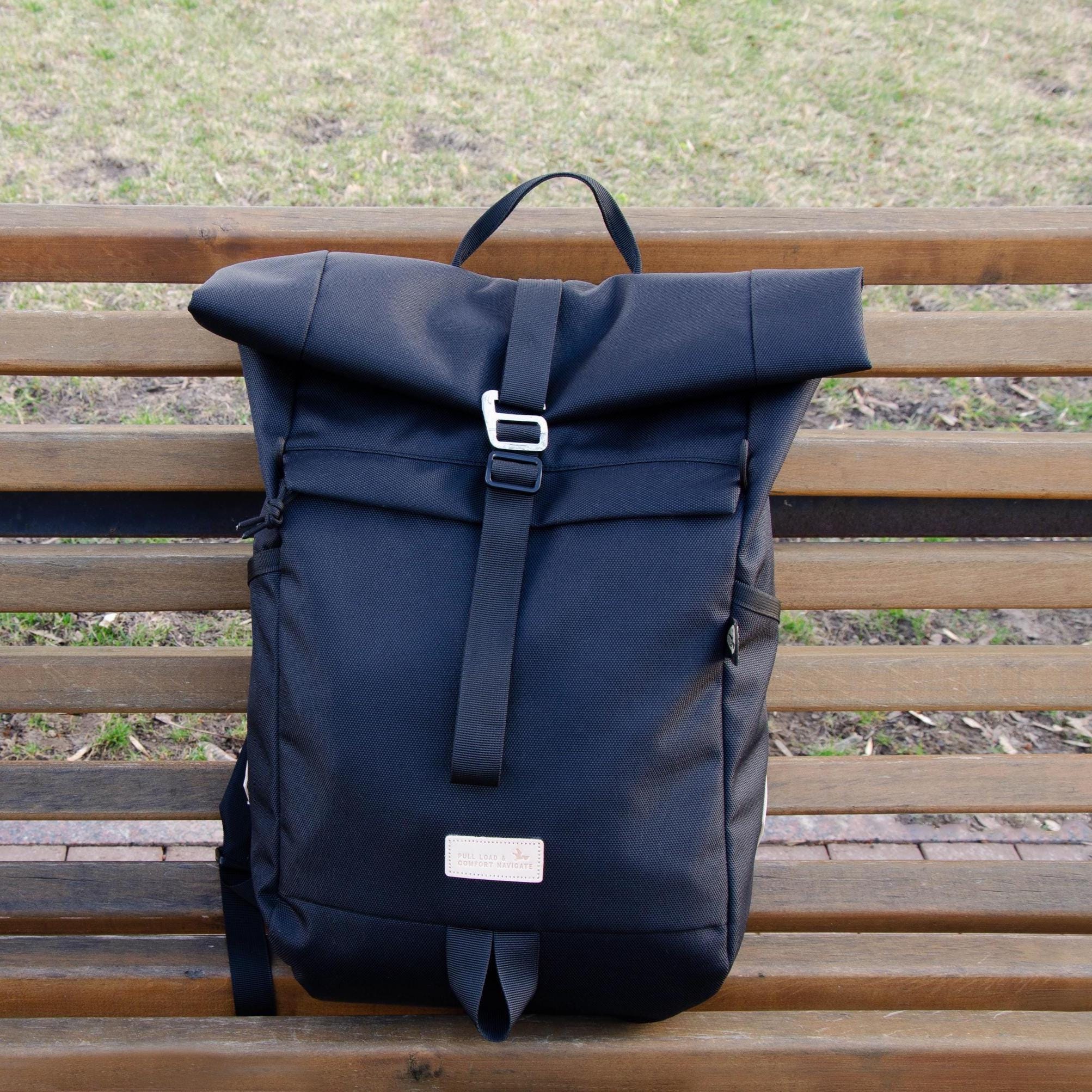 NEW Hunter Waterproof Backpack Black Rolltop Laptop Bag 14\