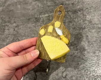 Vintage Kitchen Kitsch Wall Plaque Hook Cheese Board Charcuterie