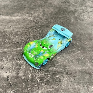 Disney Pixar Cars - Carla Veloso Ice Racer 1:43 Diecast Rubber