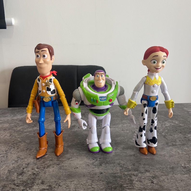 Disney Toy Story Bundle Buzz Lightyear Woody Jessie Figures Toys Bild 1