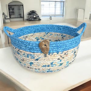 Blue Rope Basket with Handles, Bathroom Organizer, Kitchen Basket, Round Coiled Rope Bowl, Storage Solutions, Napkin Basket